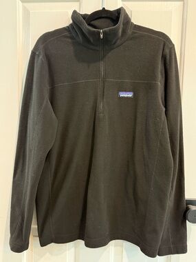 Patagonia Black Half-Zip Fleece Pullover